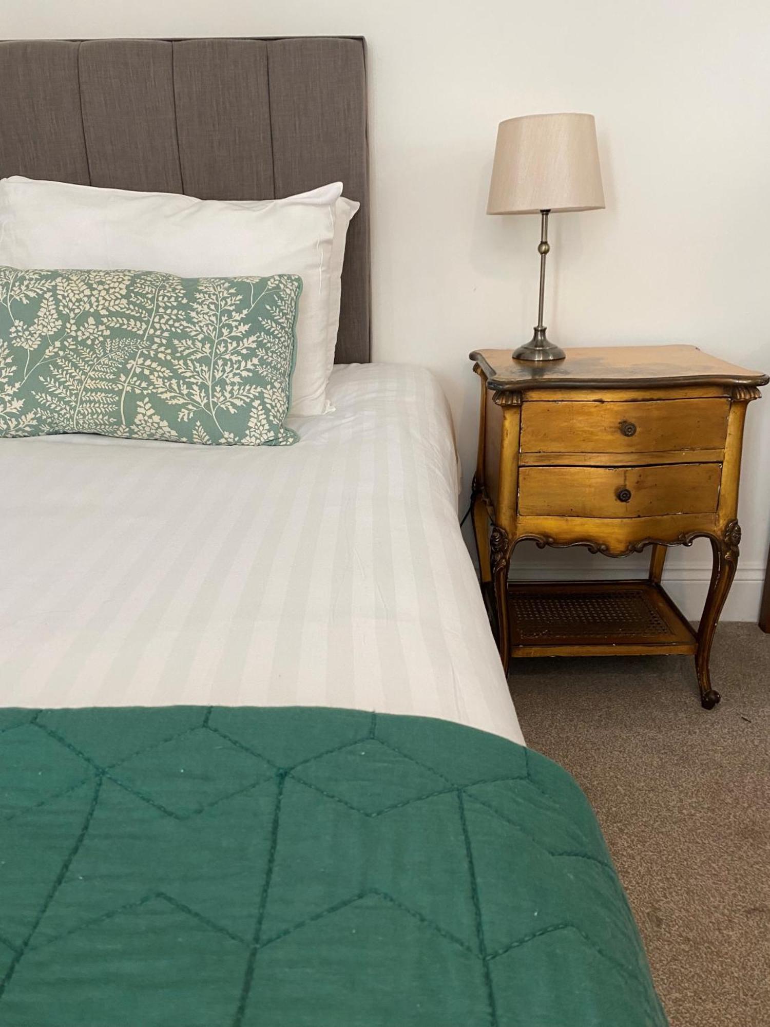The Retreat New Forest, Hinton Christchurch  Extérieur photo