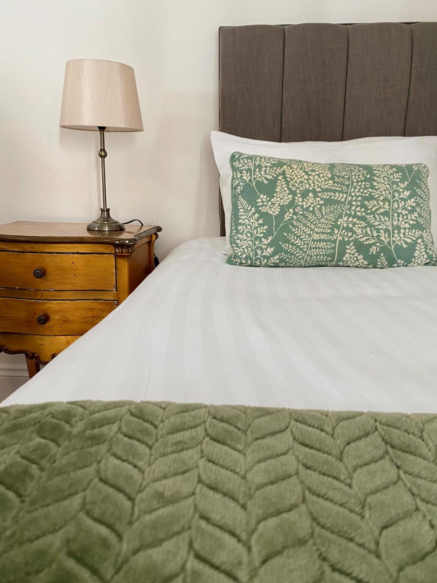 The Retreat New Forest, Hinton Christchurch  Extérieur photo