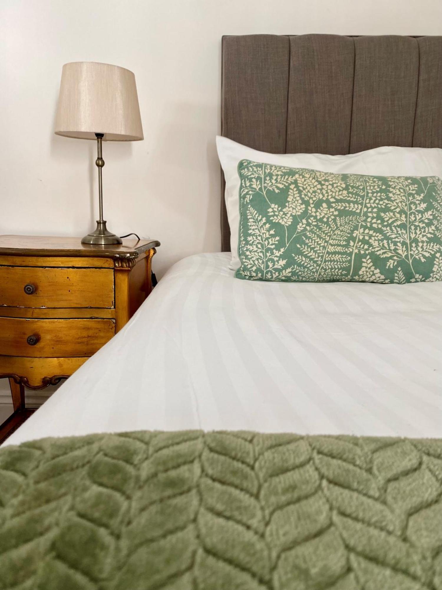 The Retreat New Forest, Hinton Christchurch  Extérieur photo