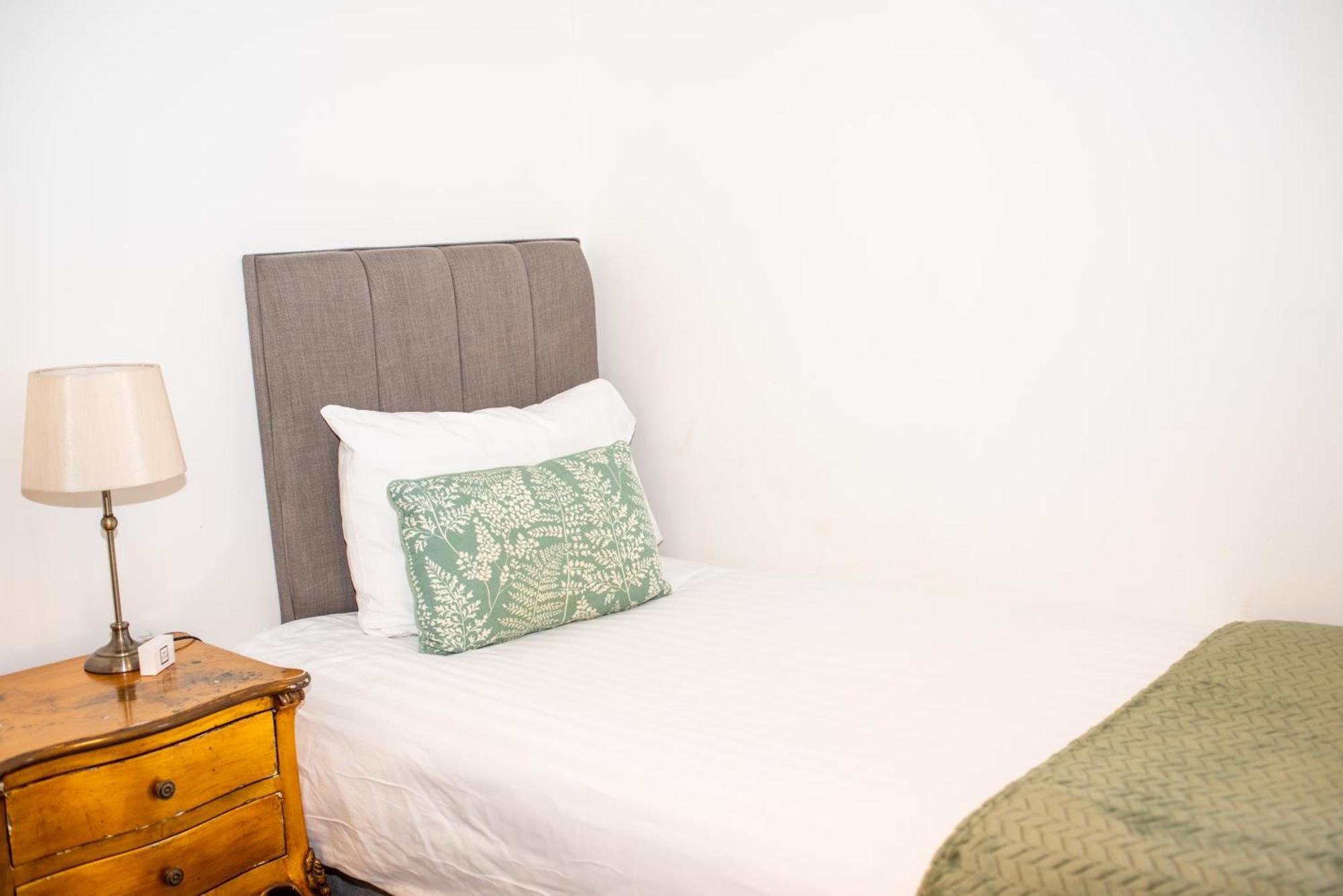 The Retreat New Forest, Hinton Christchurch  Extérieur photo